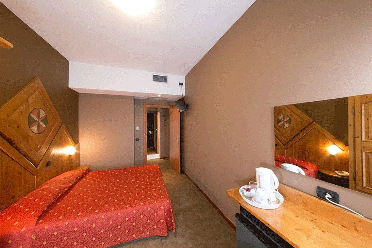 Hotel Smeraldo Σιρμιόνε Εξωτερικό φωτογραφία